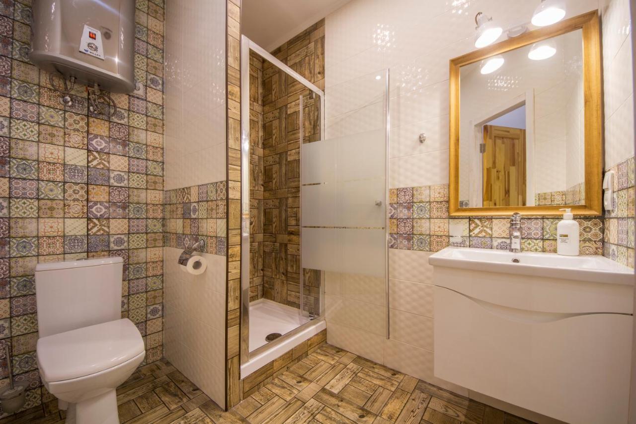 Design On Velyka Vasylkivska 42 Апартаменты